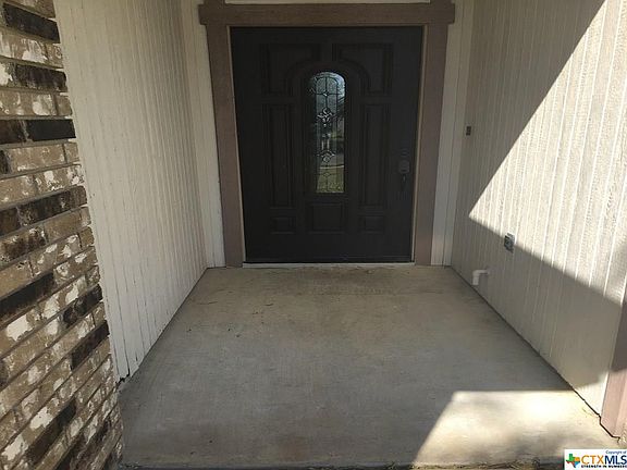 4th image of 2403 Bluebonnet Dr