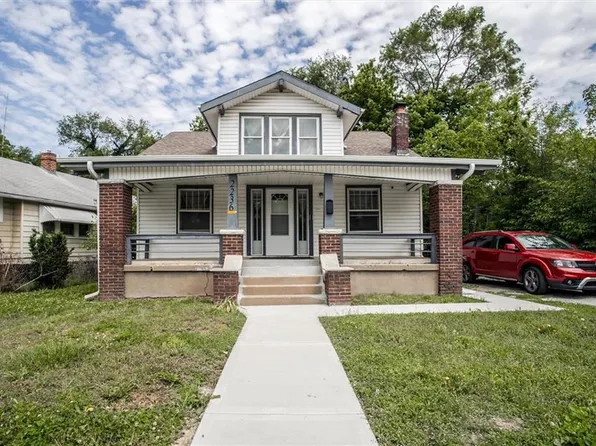 2236 Hickam Dr, Kansas City, KS 66104