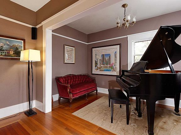 5th image of 4364 Hermosa Way