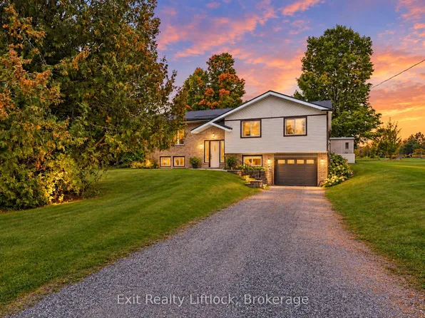 842 Chemongview St, Kawartha Lakes, ON K0L 2W0