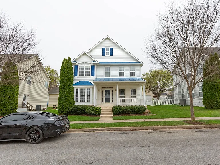 341 Bullskin St — Photo 2