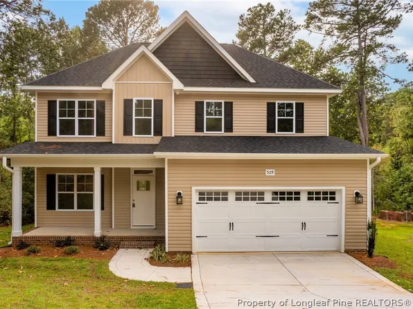 529 Walking Ln, Fayetteville, NC 28311