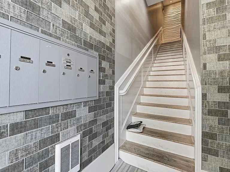 313 Washington St #4 — Photo 18