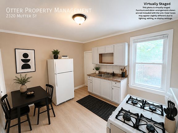 2nd image of 2320 Mutter St