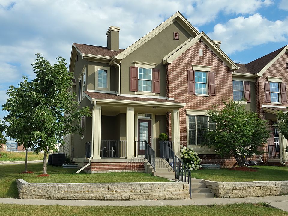 1st image of 410 S Crescent Way