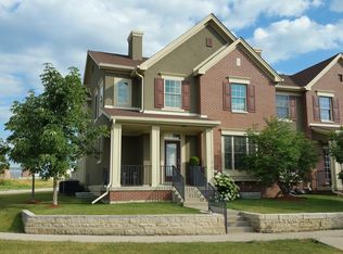 410 S Crescent Way, West Des Moines, IA 50266