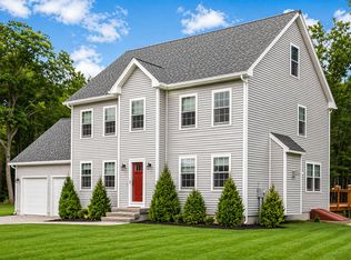 117 Cemetery Rd, Berwick, ME 03901