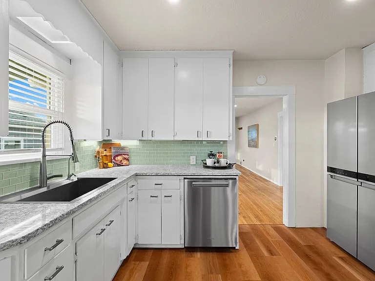 712 S 58th St — Photo 5
