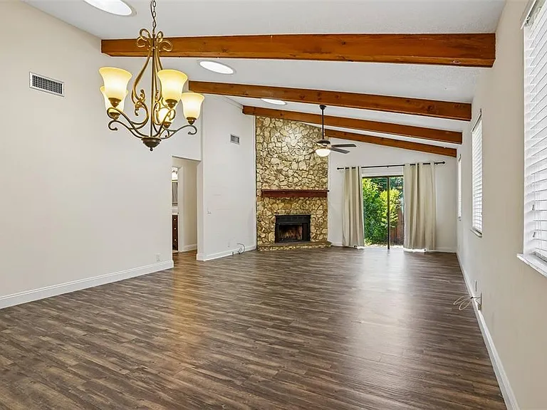 325 Timberline Trl — Photo 17