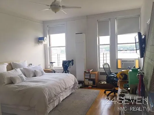 Rented by 24 7 NYC Realty Inc. | media 22