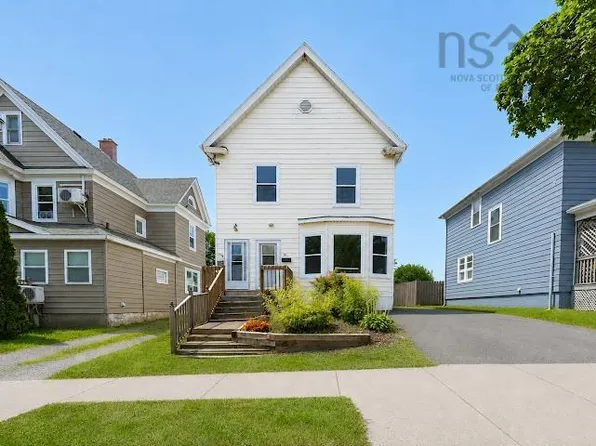 18/20 Queen St, Sydney, NS B1S 2Y9