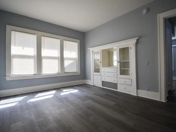 2172 West Forest Home AVENUE, Milwaukee, WI 53215