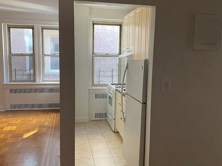 41-35 45th St #4L — Photo 13