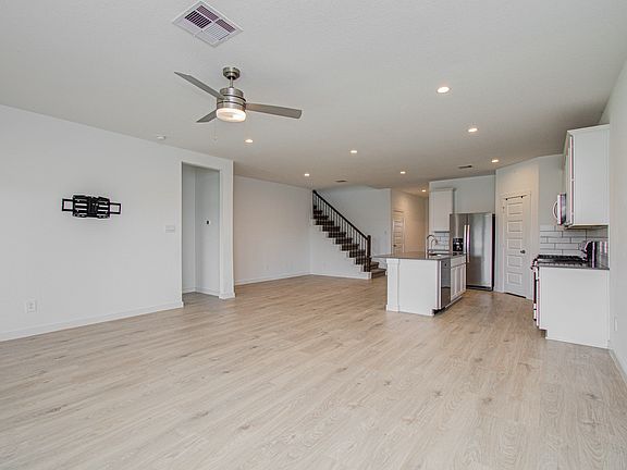 5th image of 3106 Langley Bend Ln