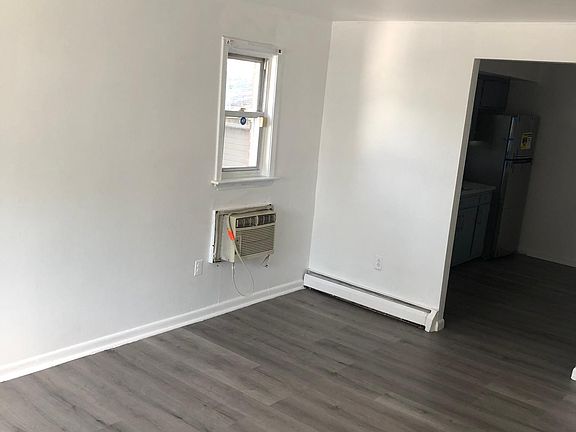 2nd image of 7341 Lawndale Ave #1