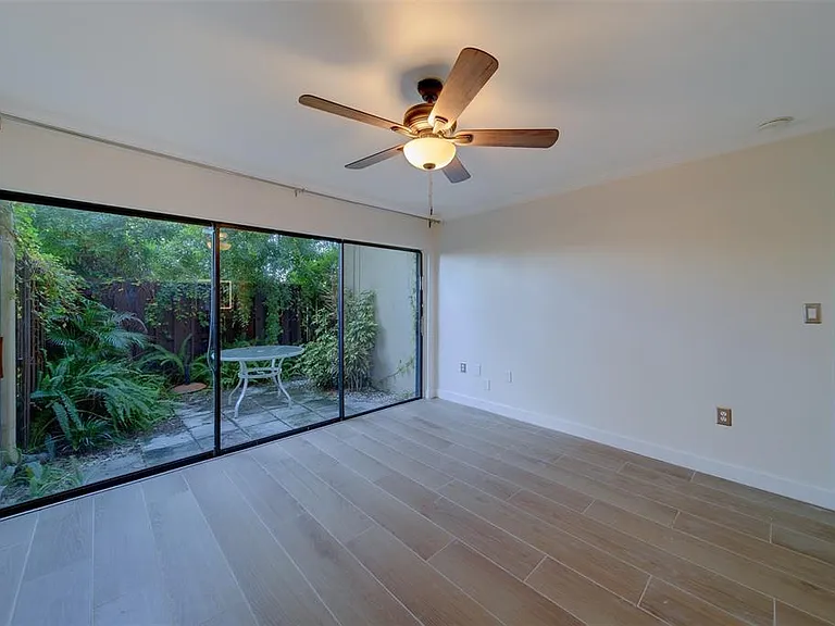 890 N Village Dr #103 — Photo 16