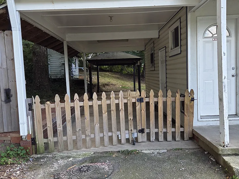 519 Crabb Ave — Photo 10