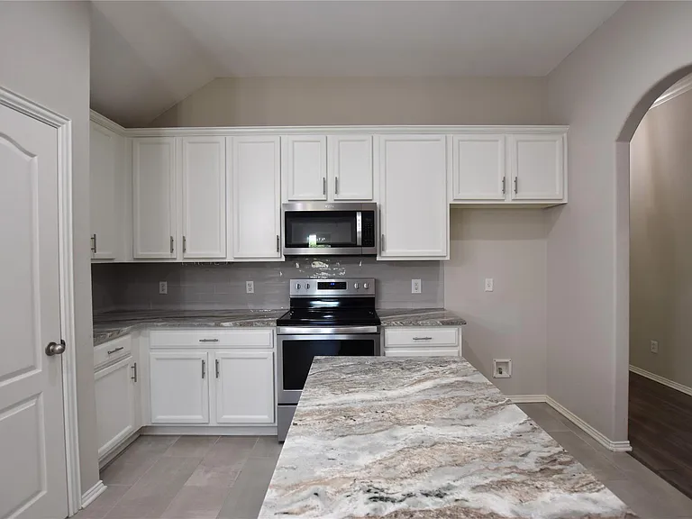 2757 Cascade Cove Dr — Photo 9