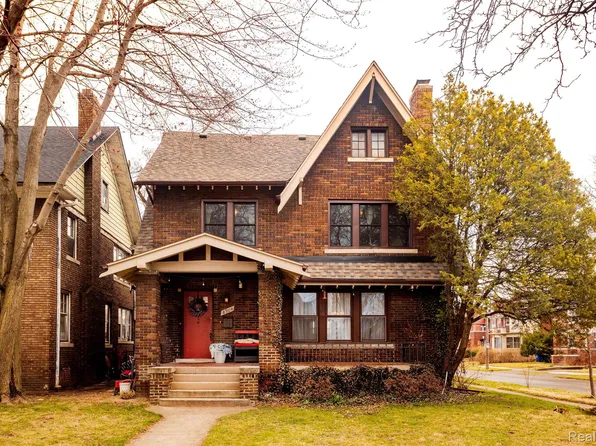 8904 La Salle Blvd, Detroit, MI 48206