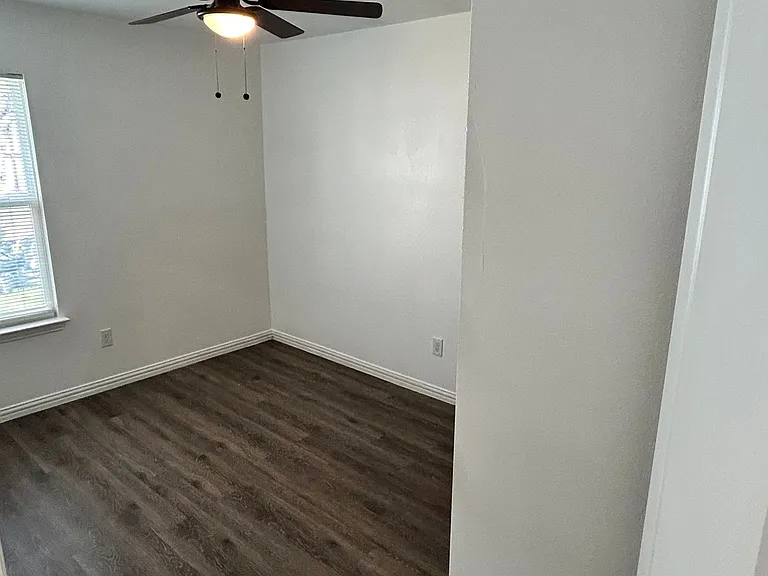 1103 Attas Ave #B — Photo 7