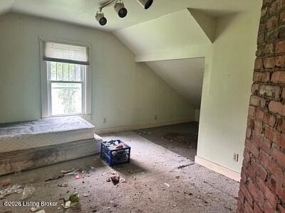 5th image of 15917 Shelbyville Rd