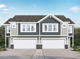 19713 W 195th Pl, Spring Hill, KS 66083