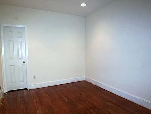 Sold by Anna Pinto Realty | media 23