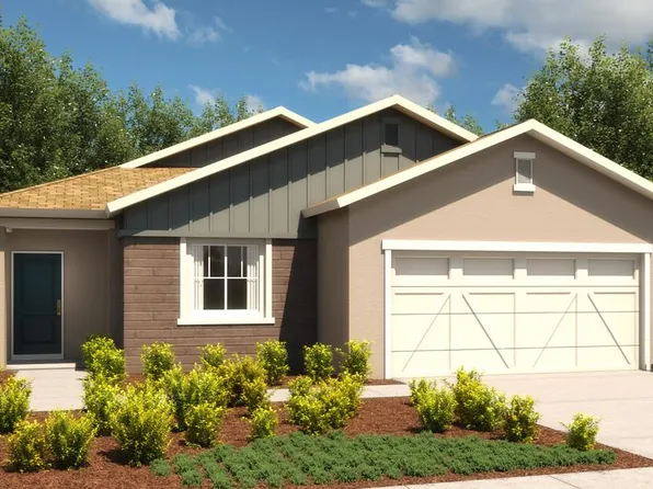 1444 Clara Ave, Fowler, CA 93625