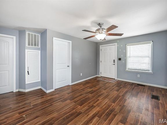 4th image of 442 Pershing Ave