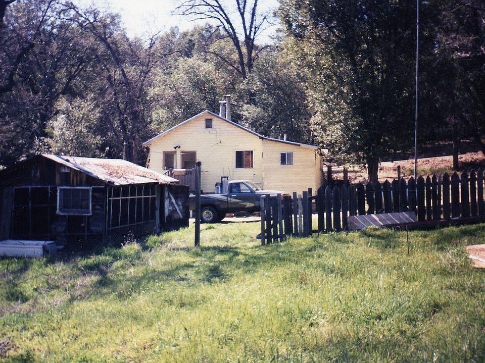 1989 back yard
