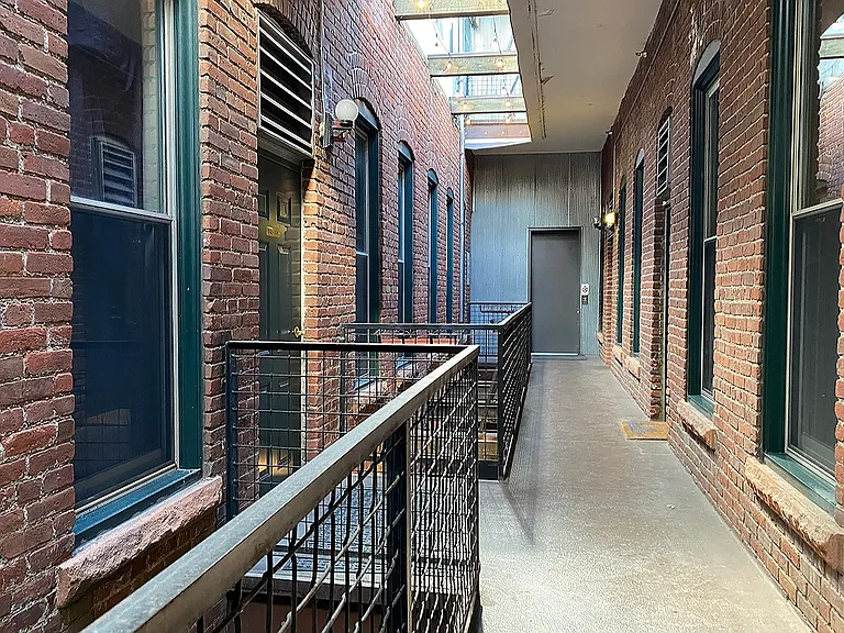 The Burlington — Photo 22