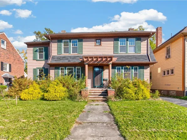 2561 S Taylor Rd, Cleveland Heights, OH 44118