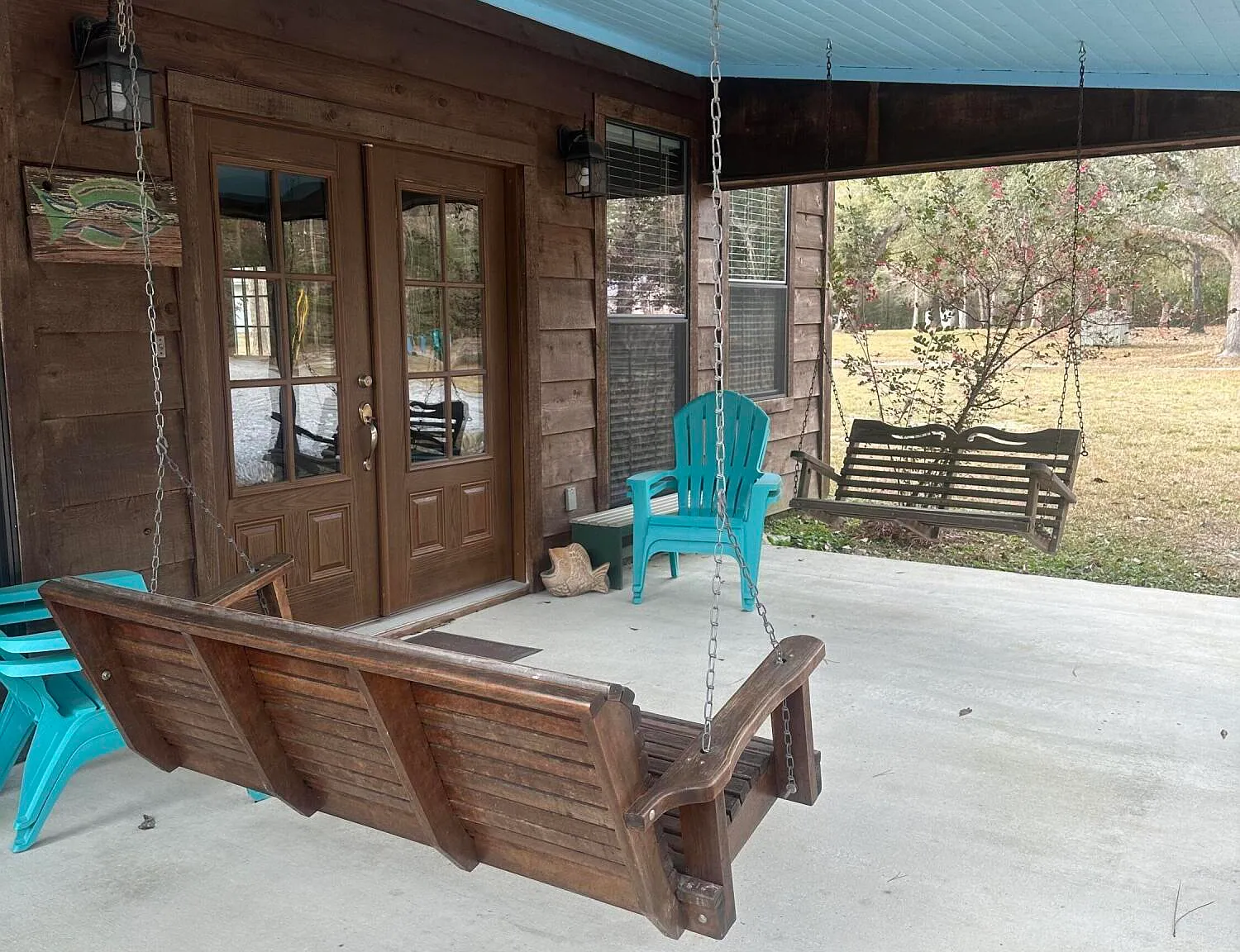 4 bed, 2.0 bath, 2219 sqft, $2,500 — Photo 3