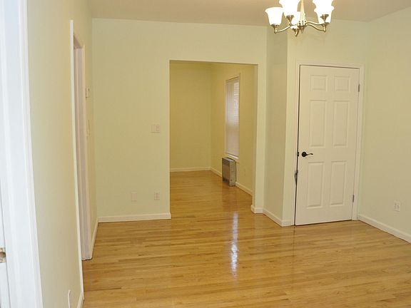 4th image of 104 Bay 10th St