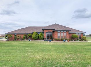 16675 SW 29th St, El Reno, OK 73036