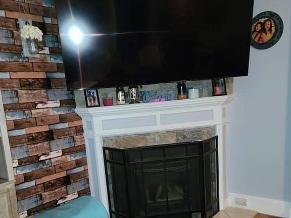 5th image of 13 Lewald Ln
