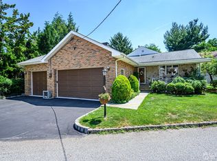 32 Water St, Colonia, NJ 07067