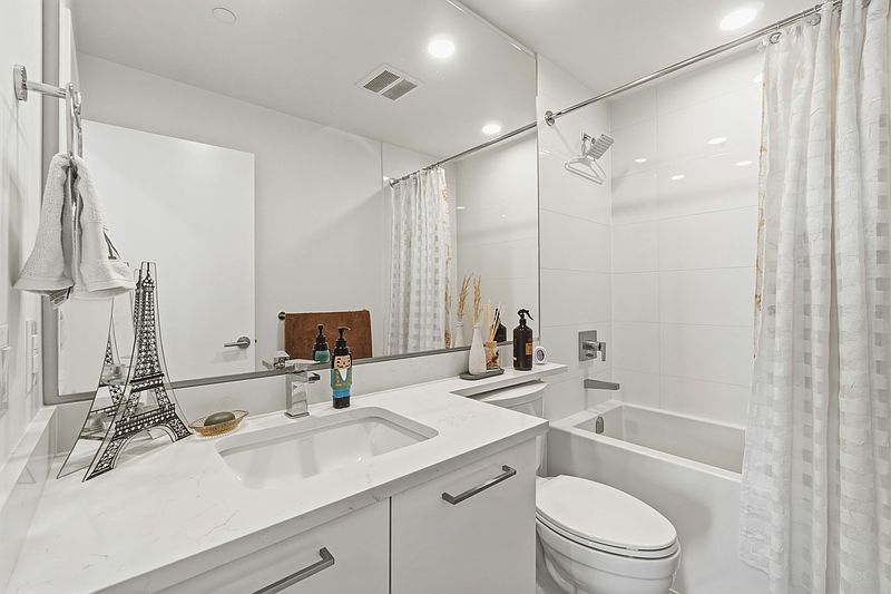 Coquitlam Apartment for rent - 2 Bedrooms — photo 16
