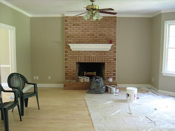 5th image of 2215 Ten Oaks Dr