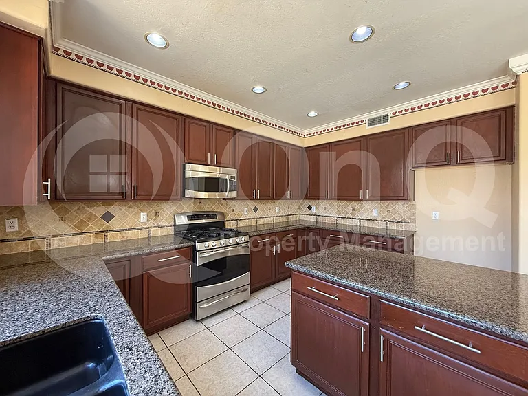 4454 E Spur Dr — Photo 9