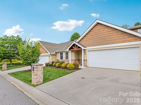 3rd image of 31 Denali Ln