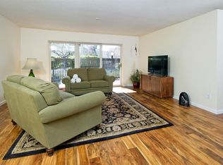 300 Los Alamos Rd APT 104, Santa Rosa, CA 95409