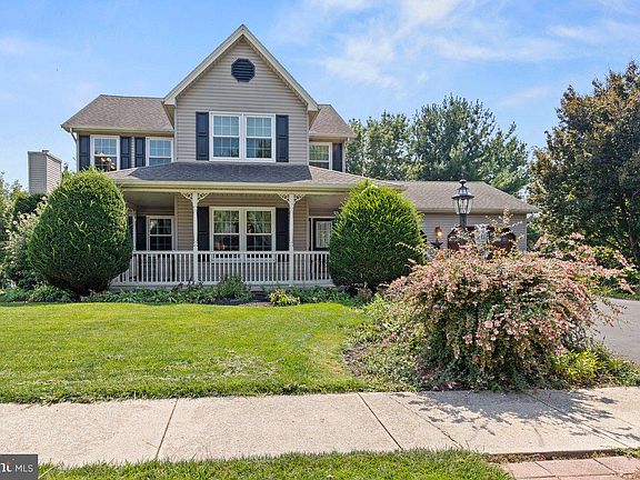 4th image of 6103 Alleo Ln