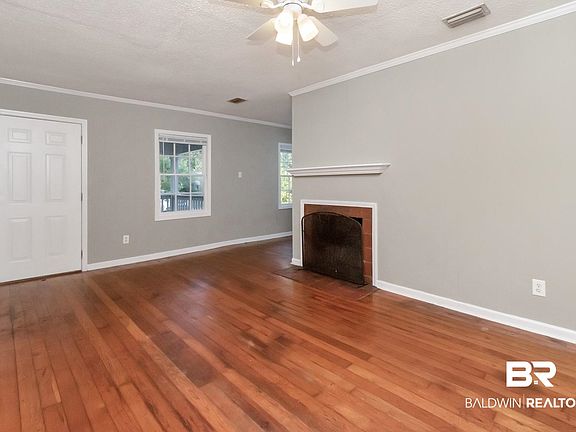 2nd image of 3065 Fendley Ave