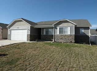 3710 Red Lodge Dr, Gillette, WY 82718