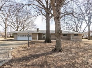 4394 Huston Hills Rd, Decatur, IL 62526