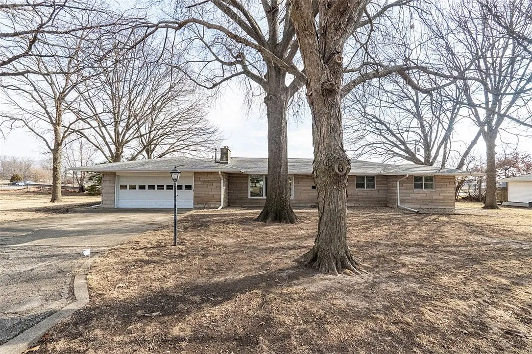 4394 Huston Hills Rd photo 1