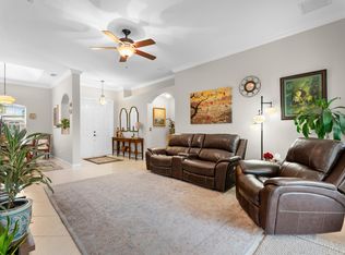 453 NW Sunflower Pl, Jensen Beach, FL 34957