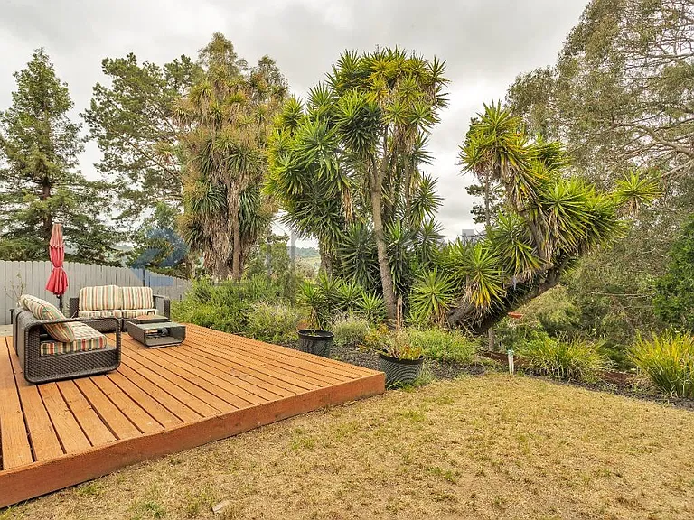 717 Pebble Dr — Photo 25