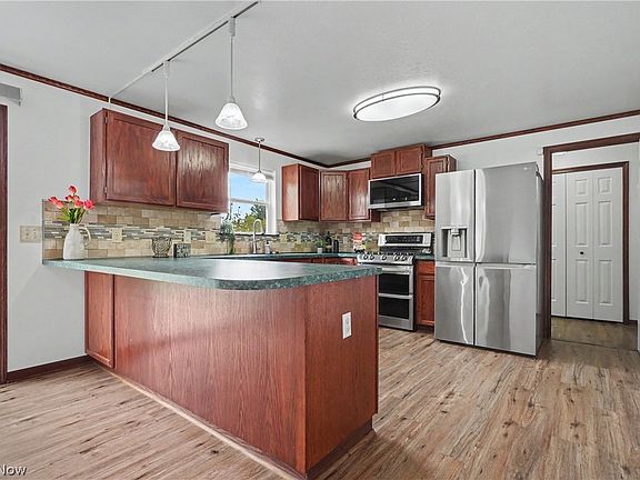 5th image of 95 Cheyenne Dr